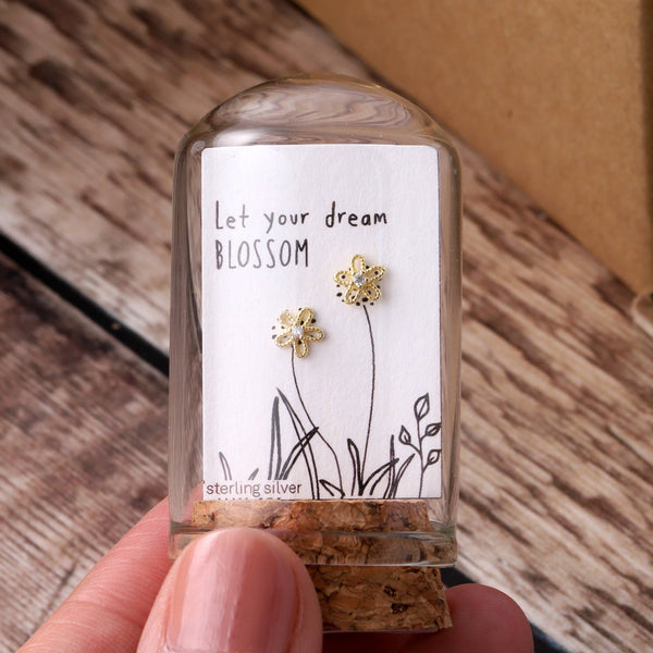 TT51023 Let your dream blossom flower earrings gold