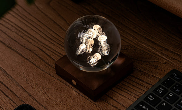 Amber Crystal Light Jellyfish