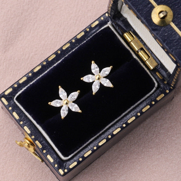 TT51135 Five Crystal Flower Earrings Gold Clear